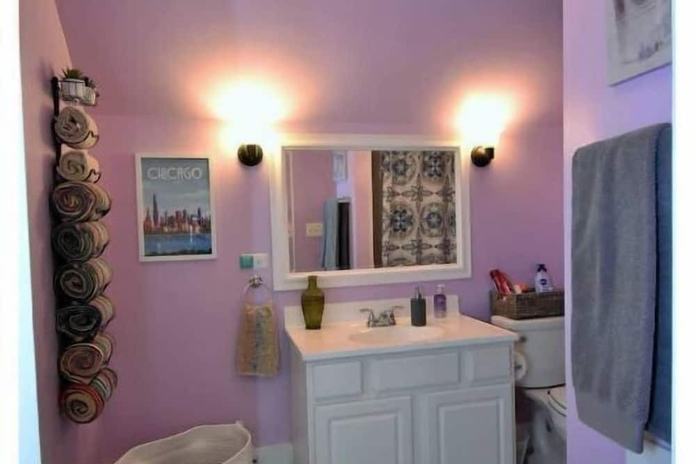 Photo of Bathroom in McHenry