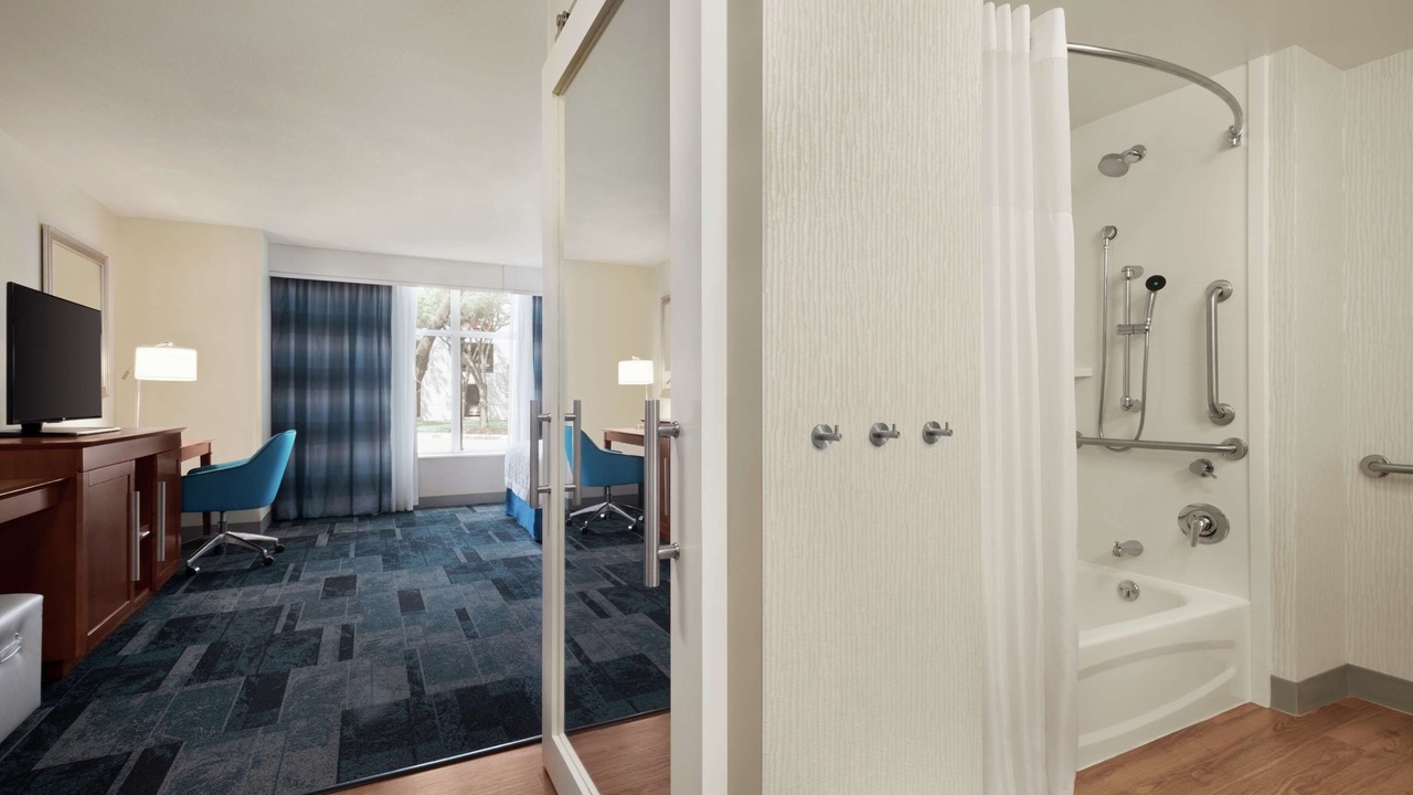 Photo of Bedroom in Rosemont