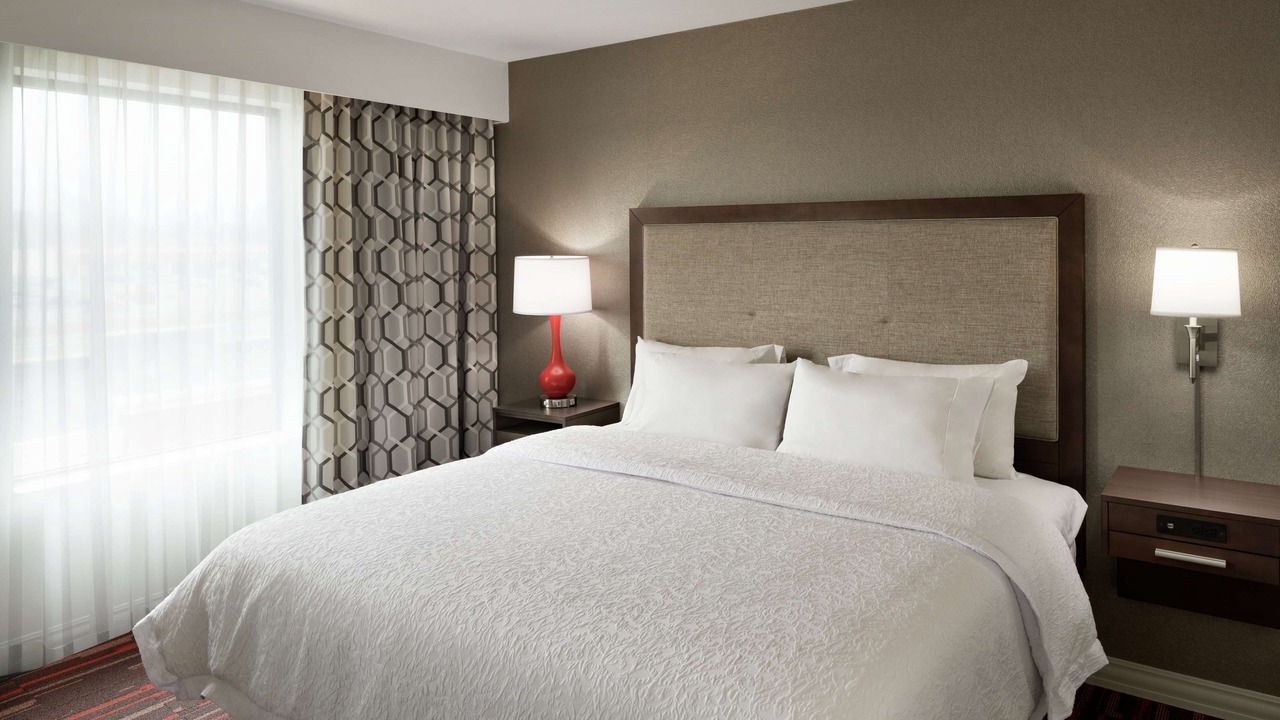 Photo of Bedroom in Alton