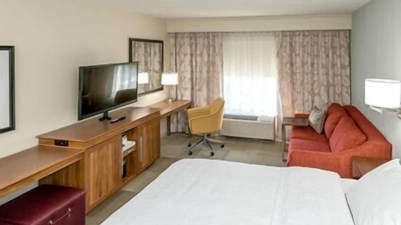 Photo of Bedroom in Alton