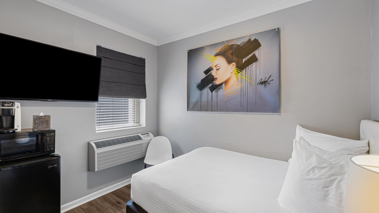 Photo of Bedroom in Near West Side