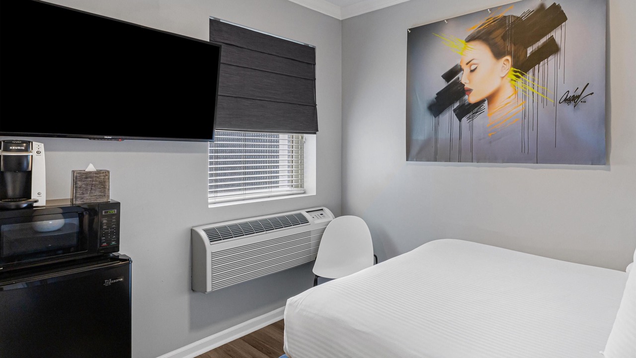 Photo of Bedroom in Near West Side