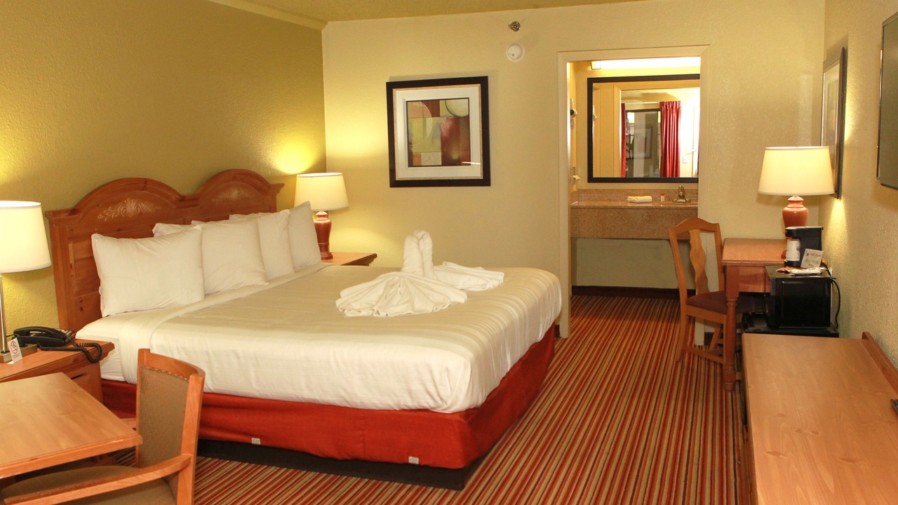 Photo of Bedroom in Mattoon