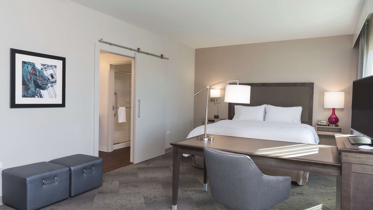 Photo of Bedroom in Schaumburg
