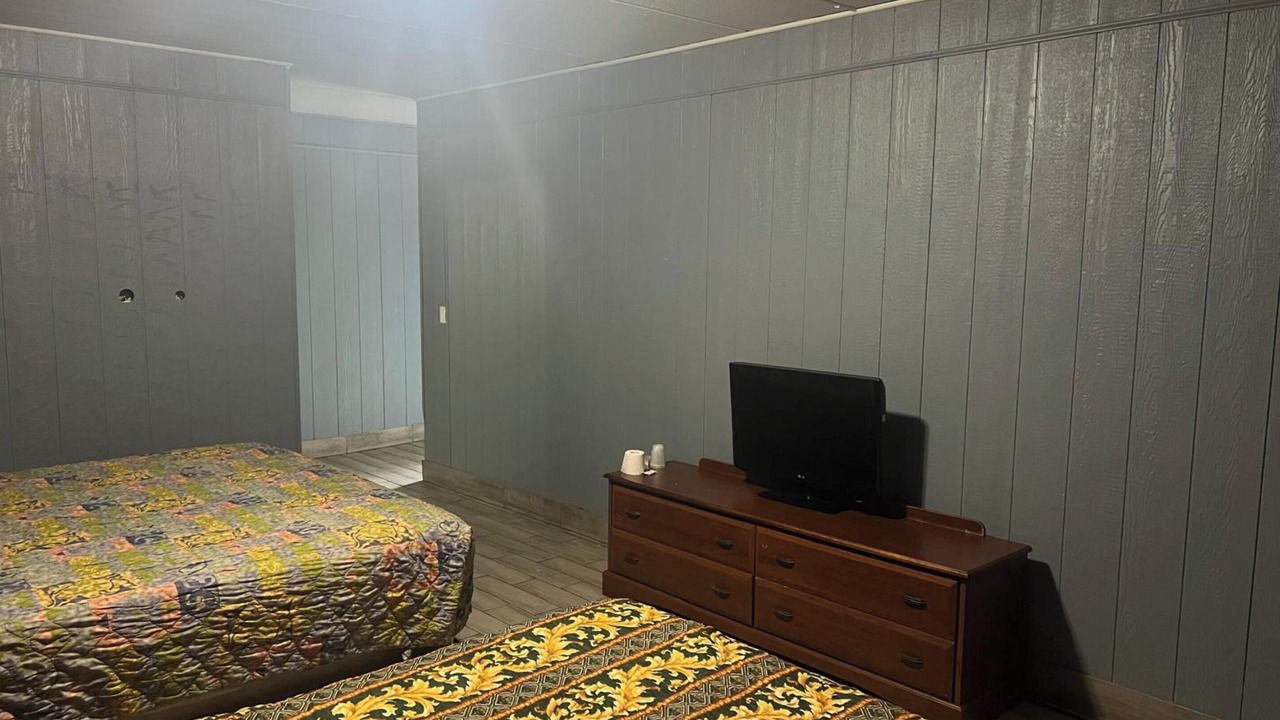 Photo of Bedroom in Woodlawn
