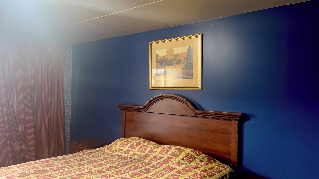 Photo of Bedroom in Woodlawn
