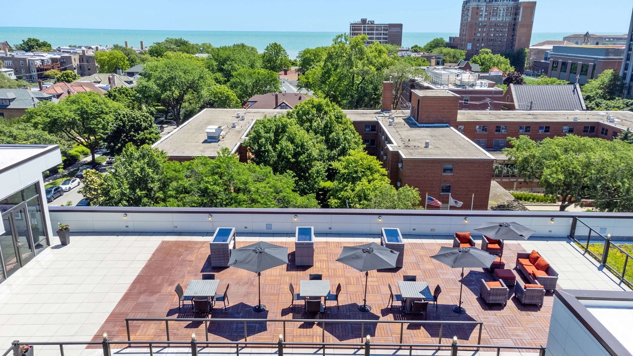 Photo of Outdoor in Rogers Park