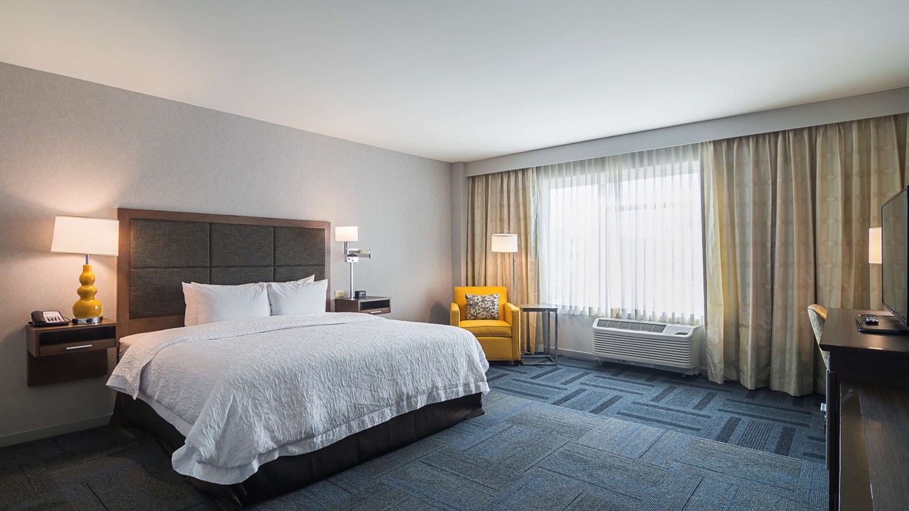 Photo of Bedroom in Rogers Park