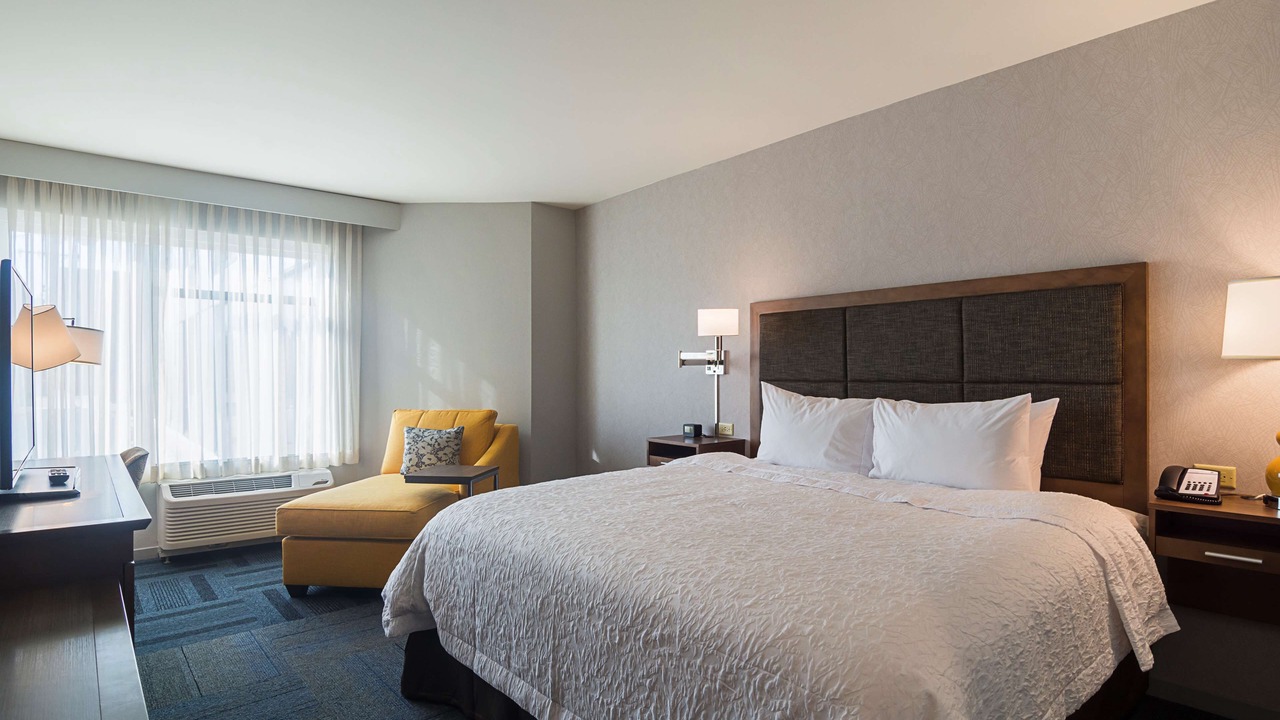 Photo of Bedroom in Rogers Park