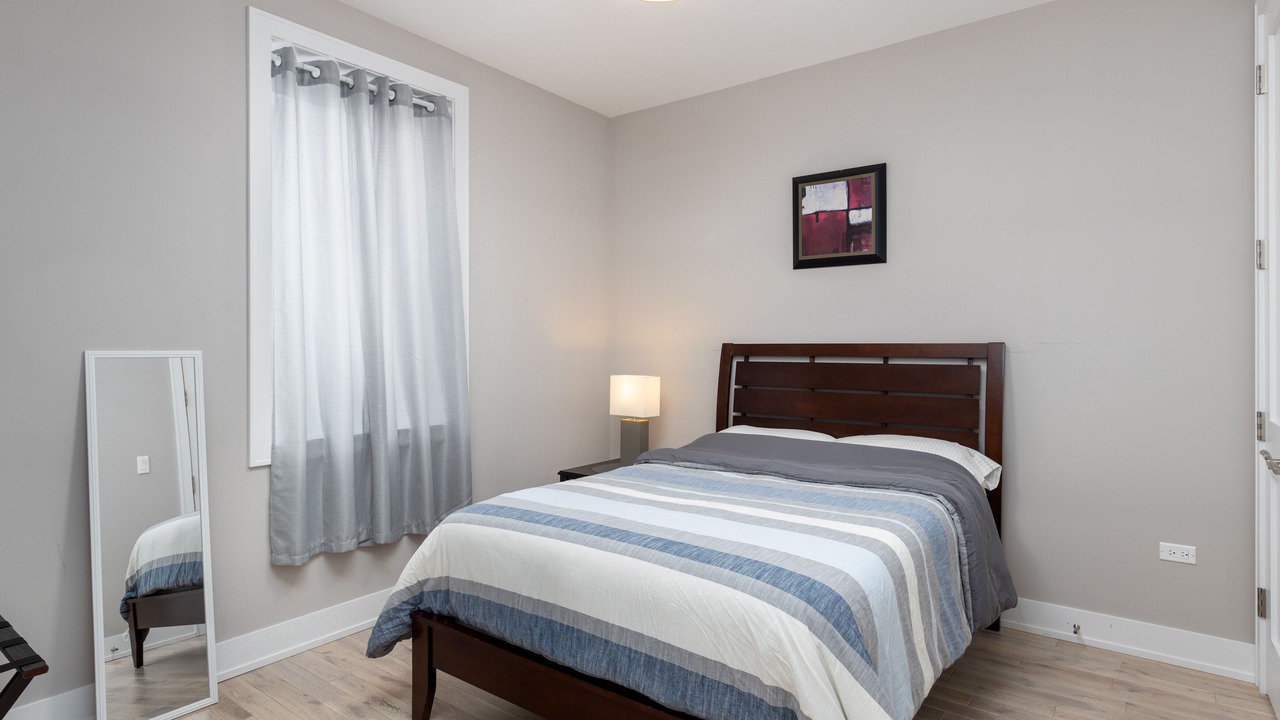 Photo of Bedroom in Lower West Side