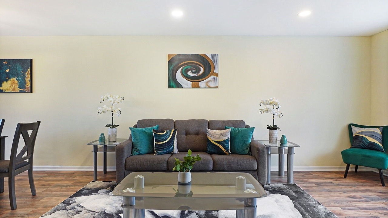 Photo of Livingroom in Fox Valley