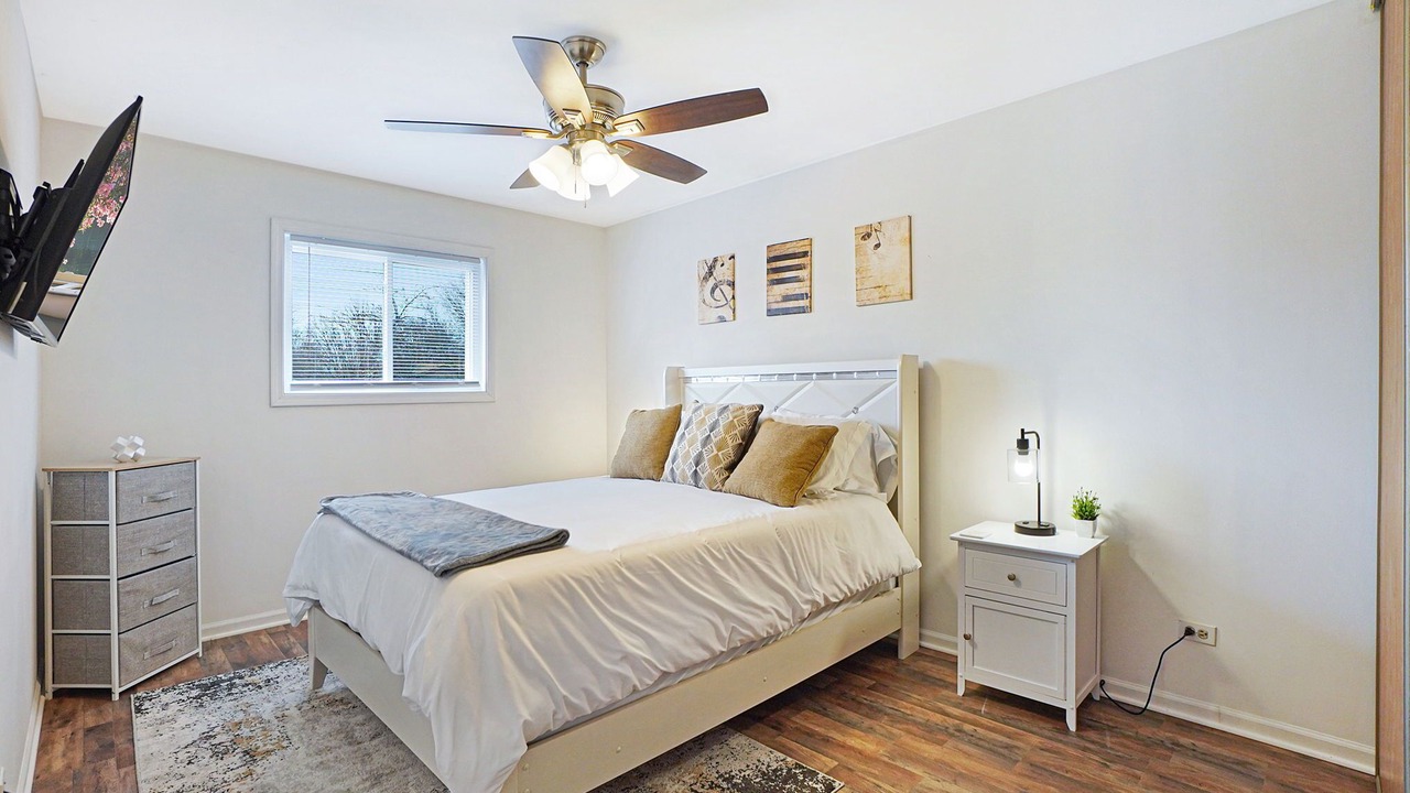 Photo of Bedroom in Fox Valley