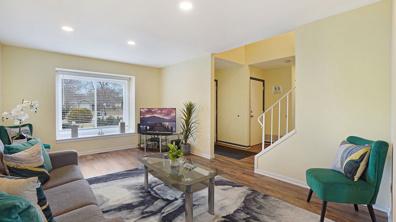 Photo of Livingroom in Fox Valley