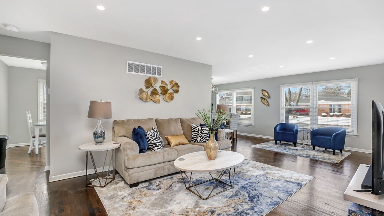 Photo of Livingroom in Homewood