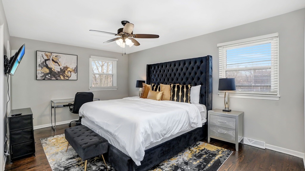 Photo of Bedroom in Homewood