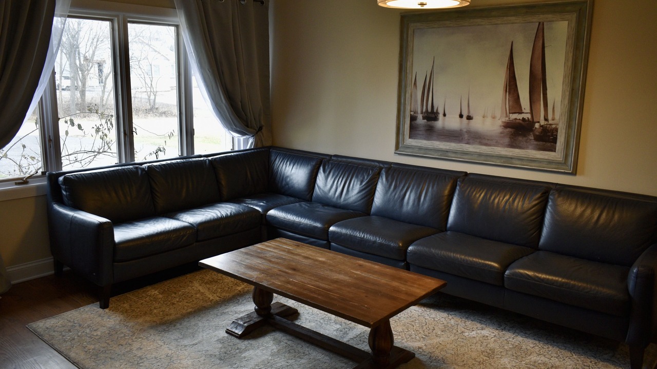 Photo of Livingroom in Fox Valley