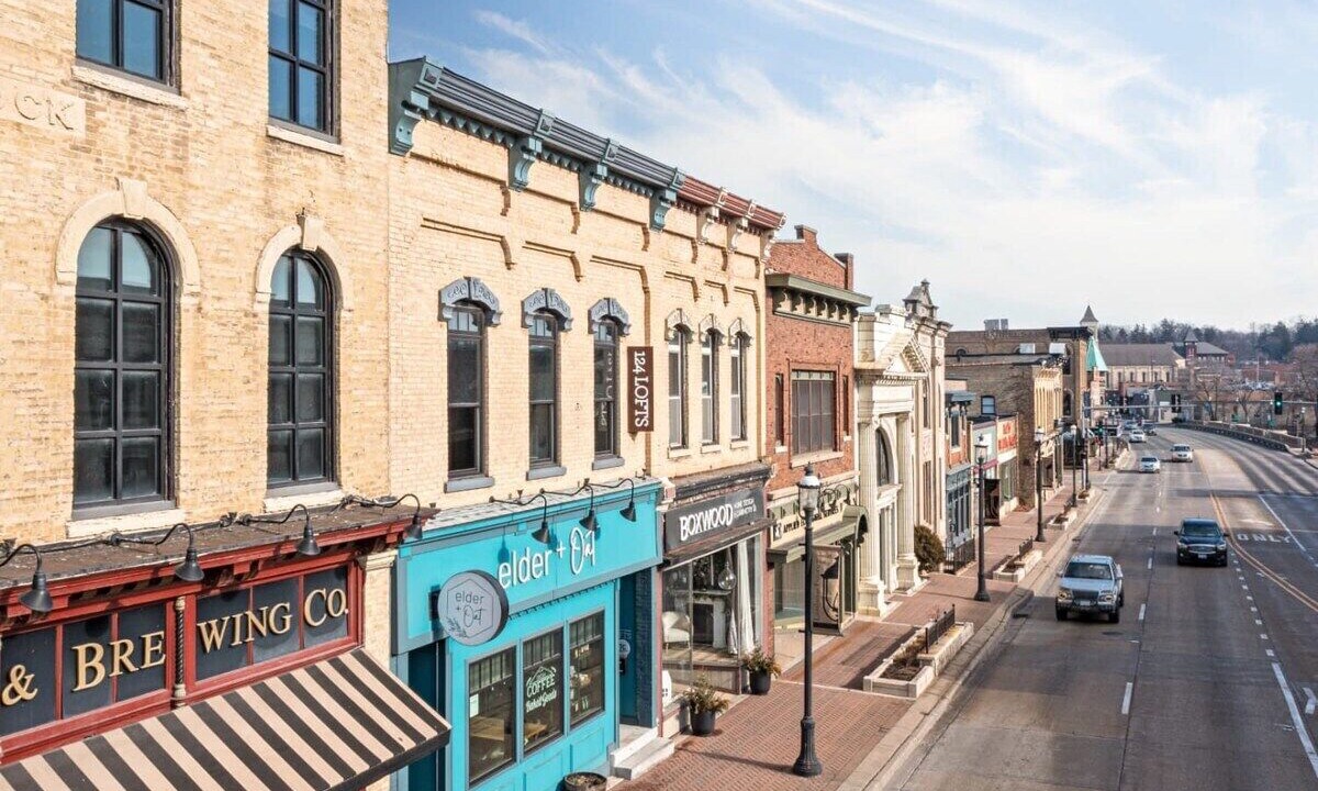 Photo of Others in West Dundee