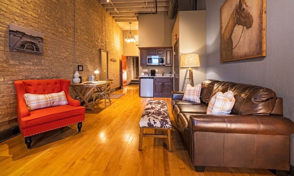 Photo of Livingroom in West Dundee