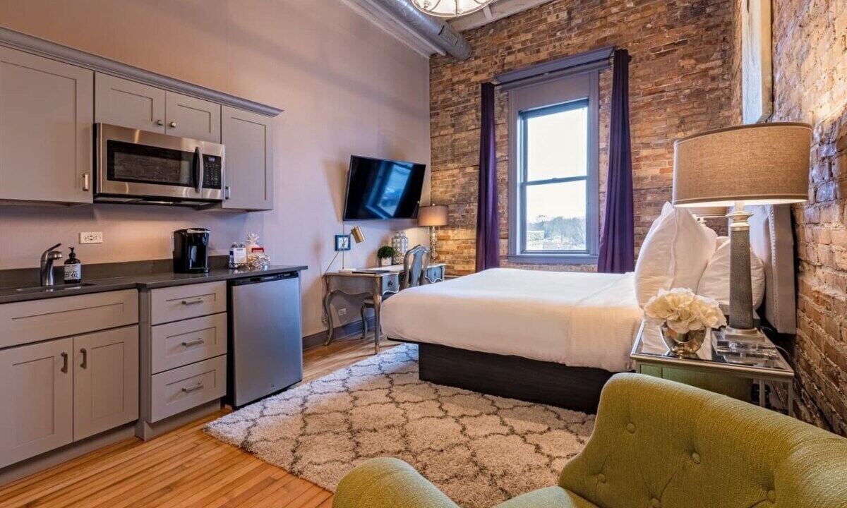 Photo of Bedroom in West Dundee