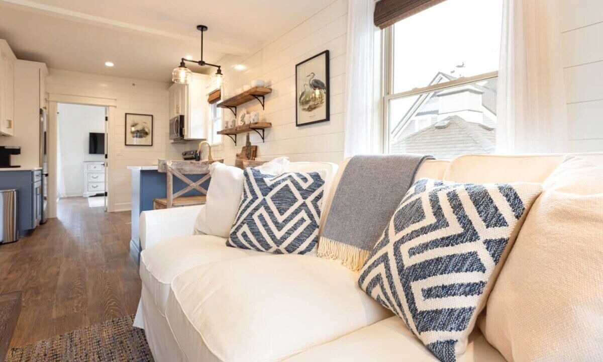 Photo of Livingroom in West Dundee