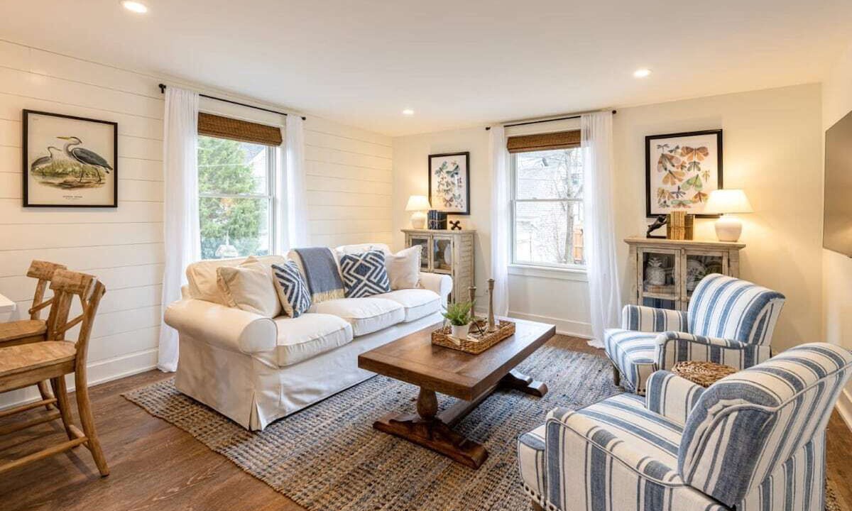 Photo of Livingroom in West Dundee