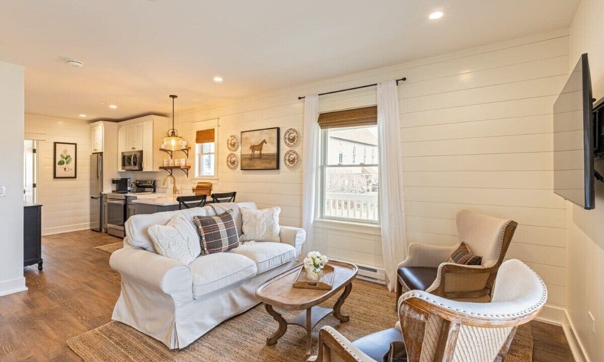 Photo of Livingroom in West Dundee