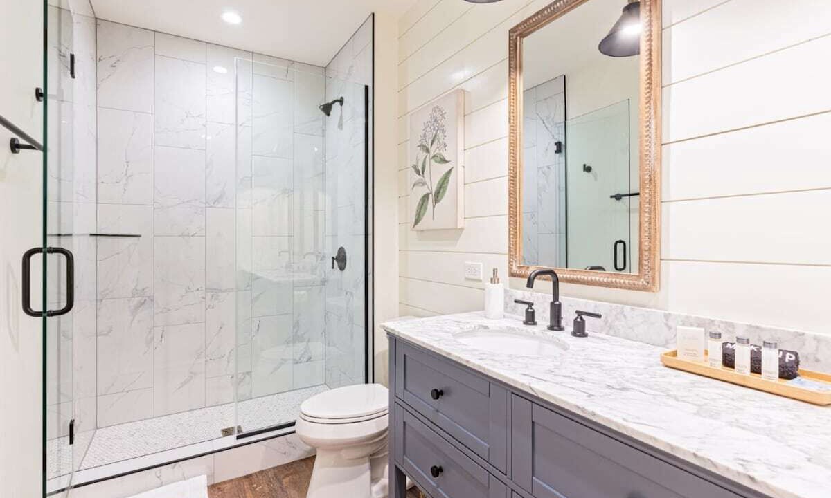 Photo of Bathroom in West Dundee