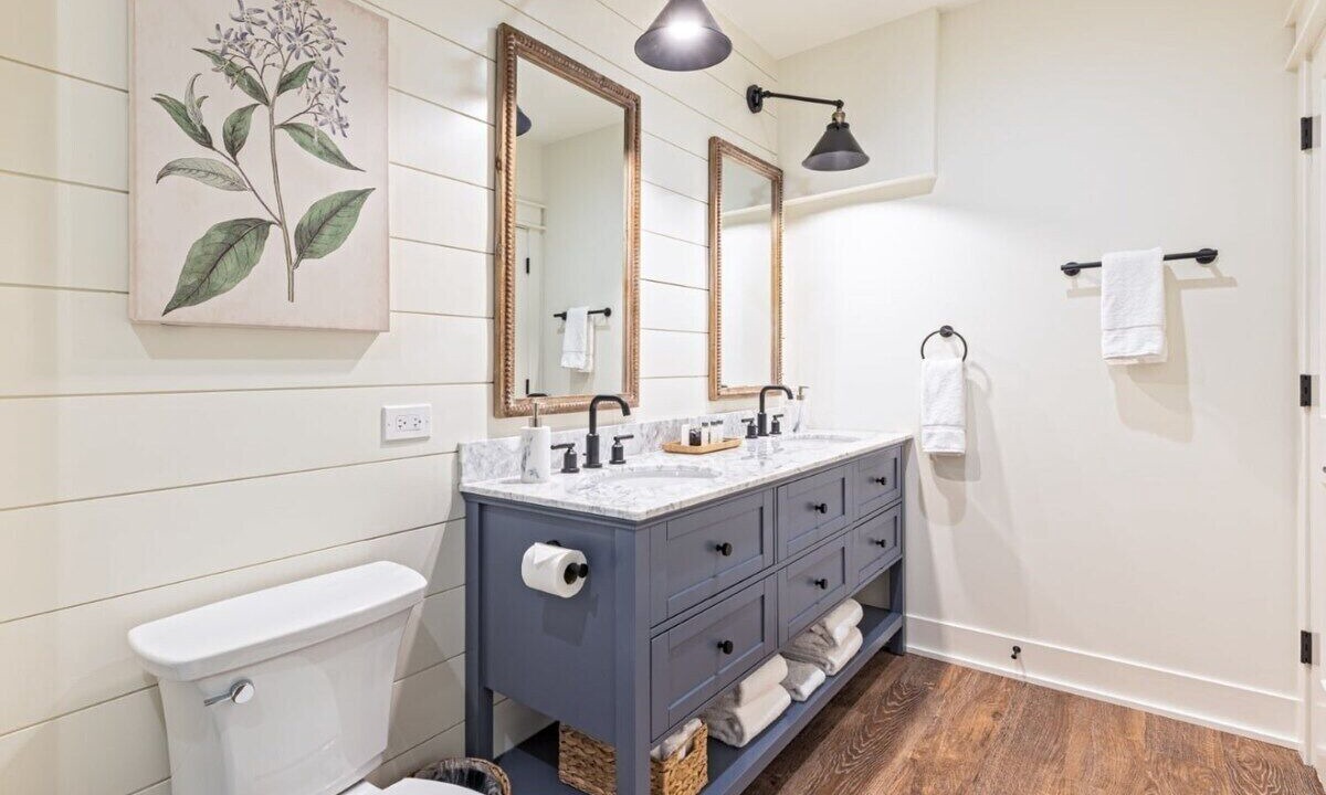 Photo of Bathroom in West Dundee