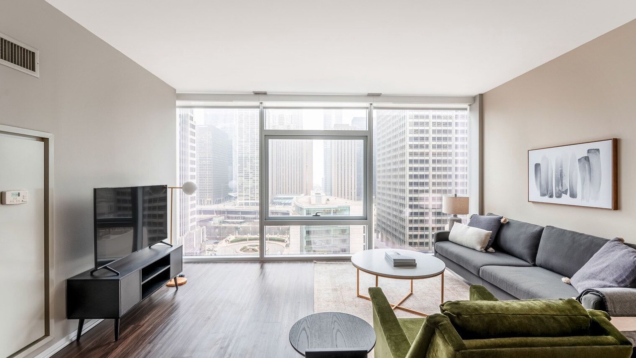 Photo of Livingroom in Streeterville