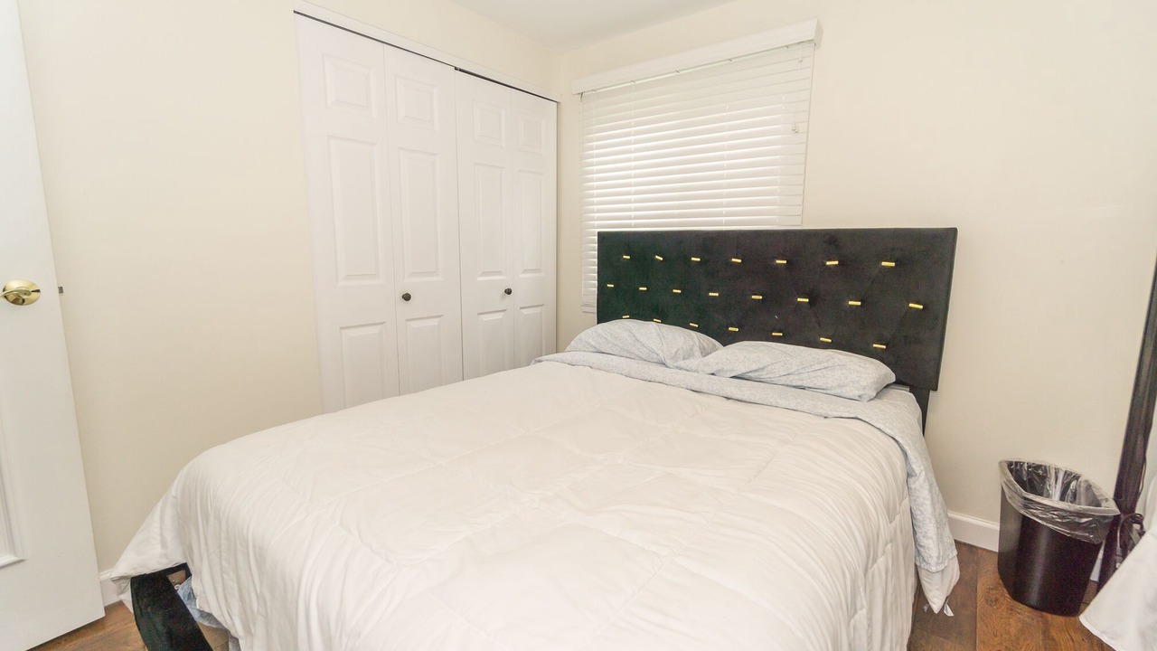 Photo of Bedroom in Fox Valley