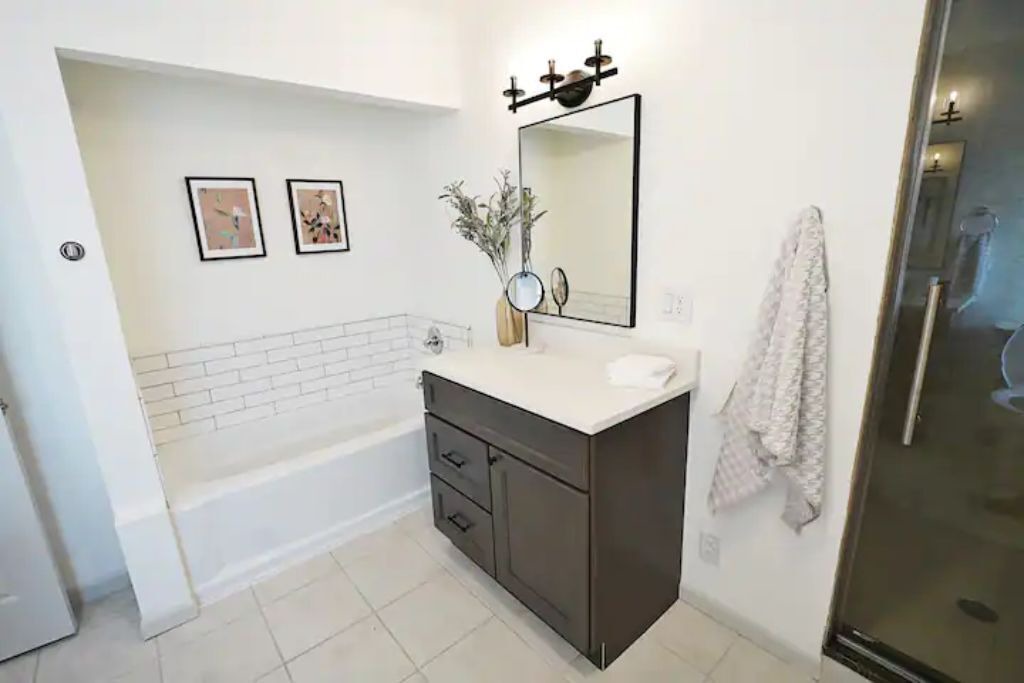 Photo of Bathroom in Groveland