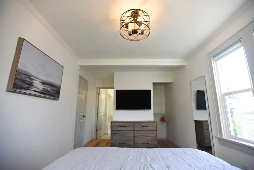 Photo of Bedroom in Groveland