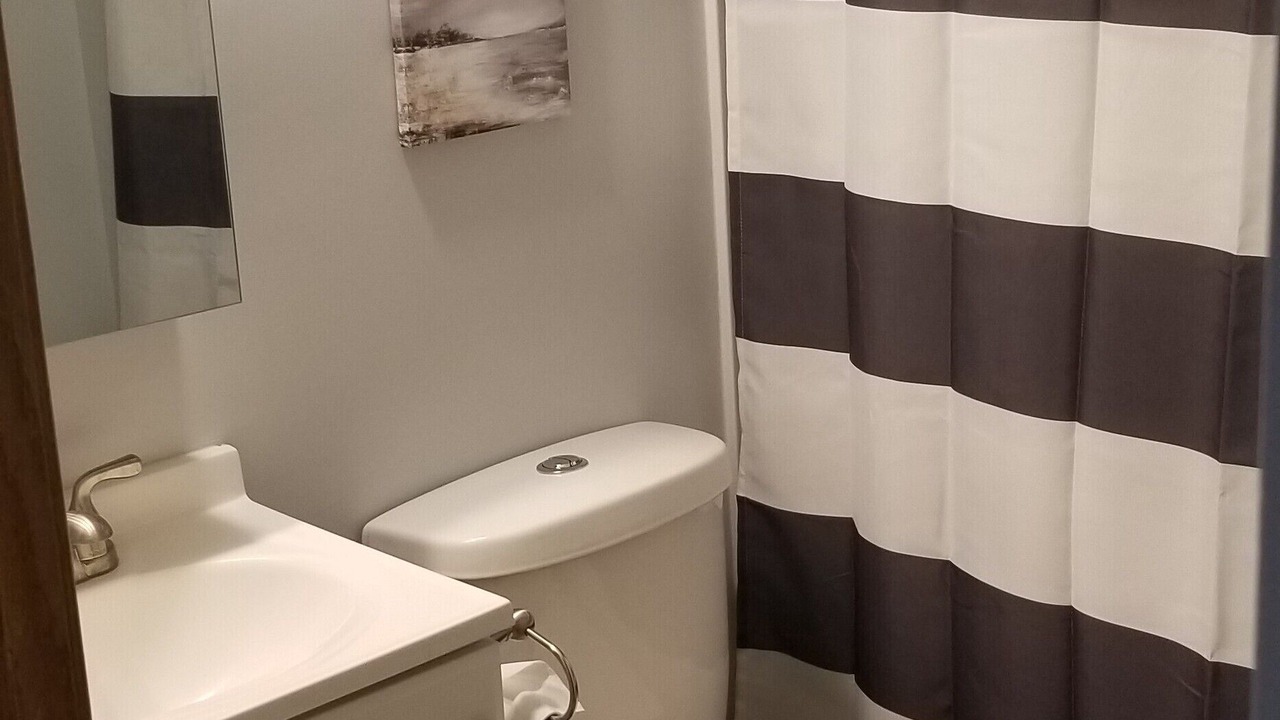 Photo of Bathroom in West Lawn