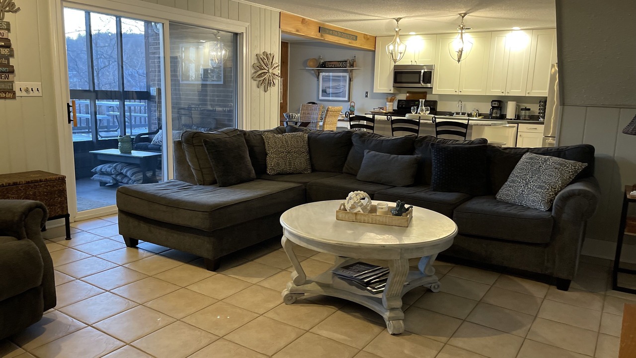 Photo of Livingroom in Ozark