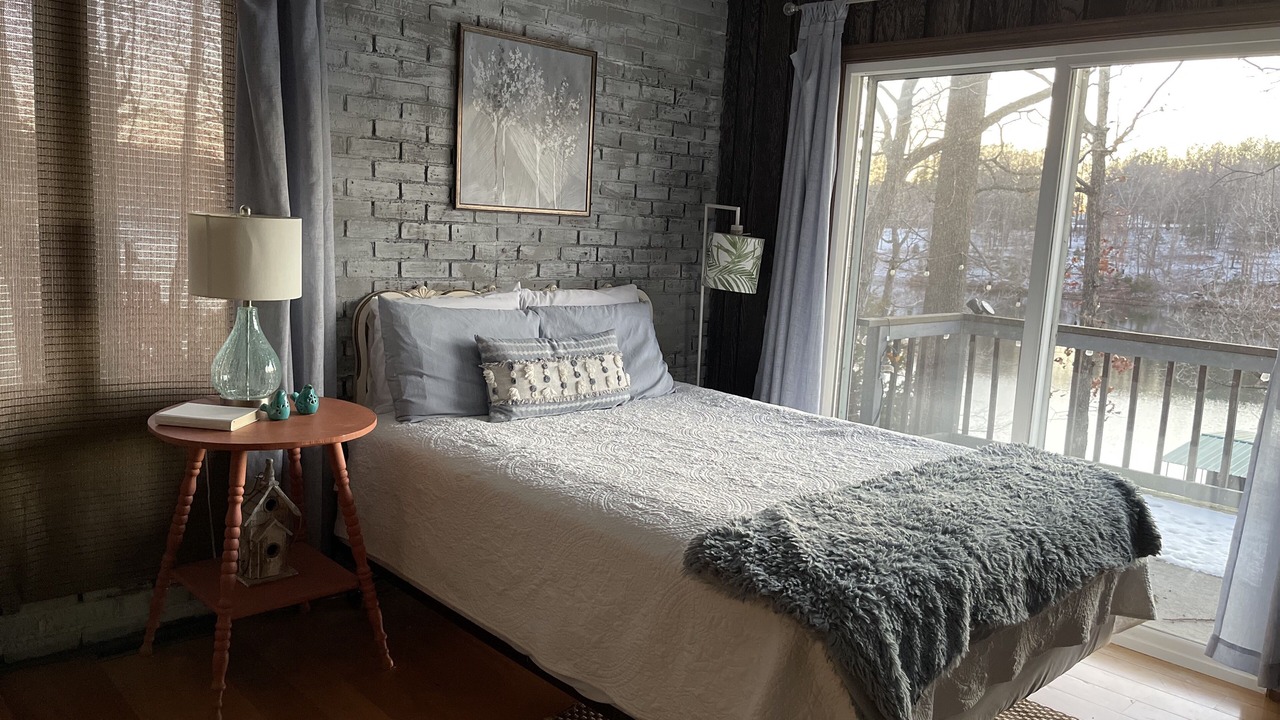 Photo of Bedroom in Ozark