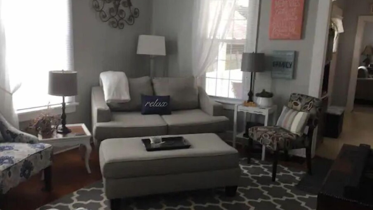 Photo of Livingroom in Alton