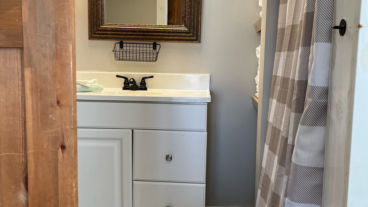 Photo of Bathroom in Woodford County