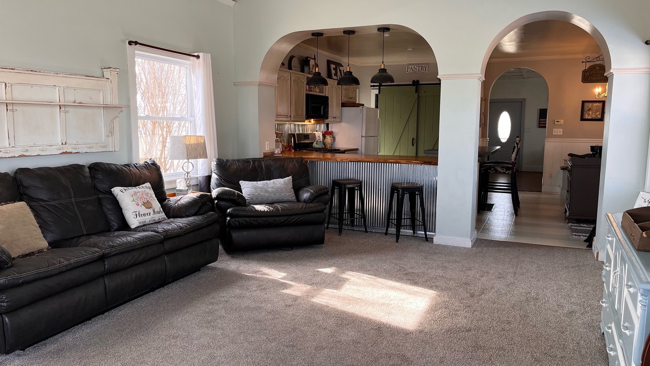 Photo of Bedroom in Woodford County