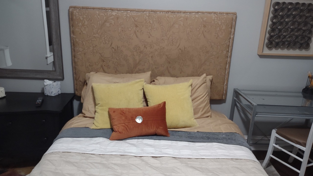 Photo of Bedroom in Rogers Park