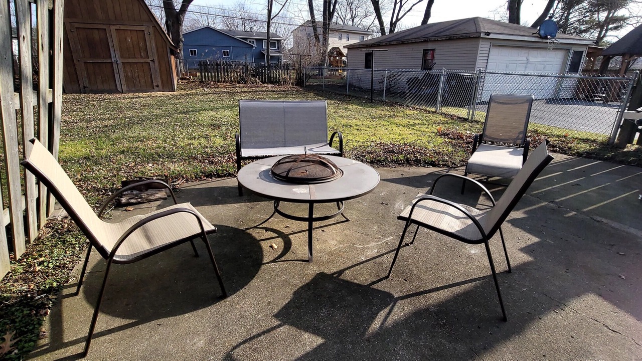Photo of Outdoor in Boulder Hill