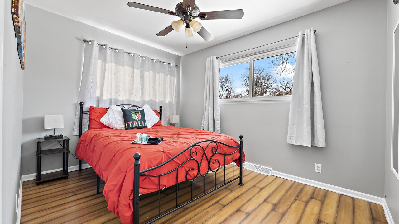 Photo of Bedroom in Boulder Hill