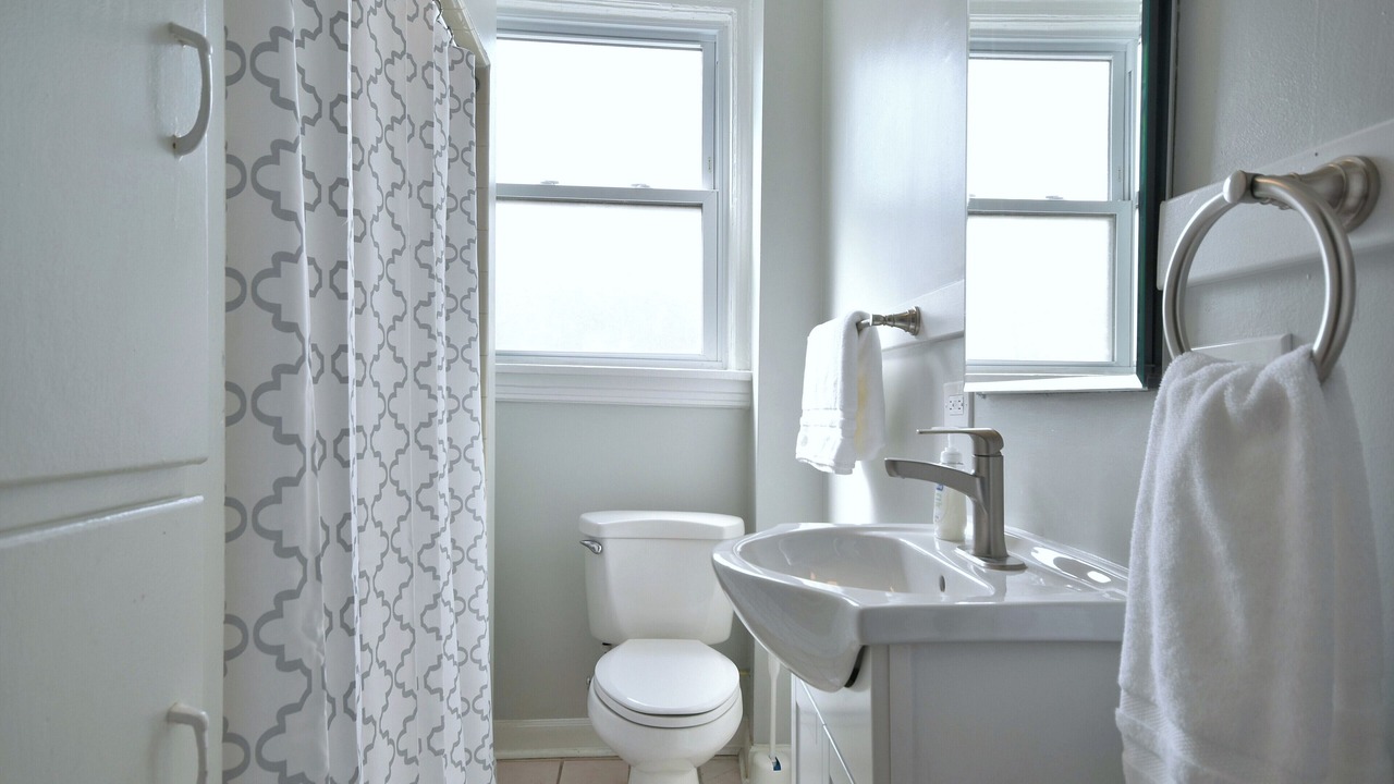 Photo of Bathroom in Oak Park