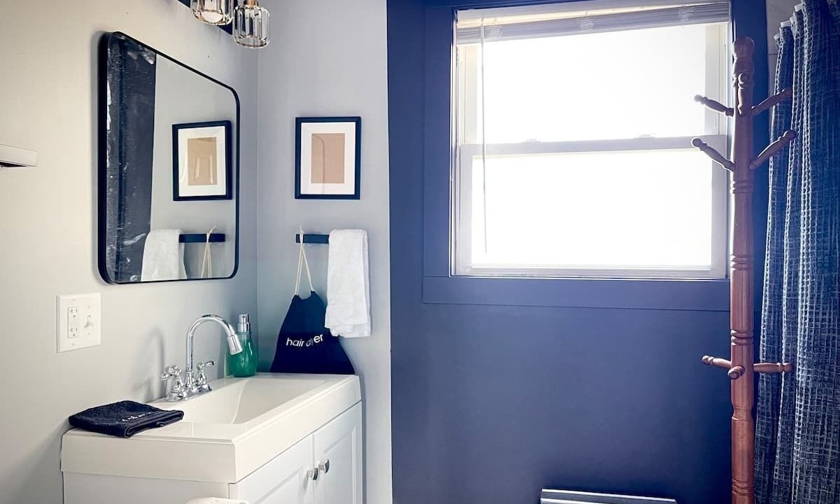 Photo of Bathroom in Evanston
