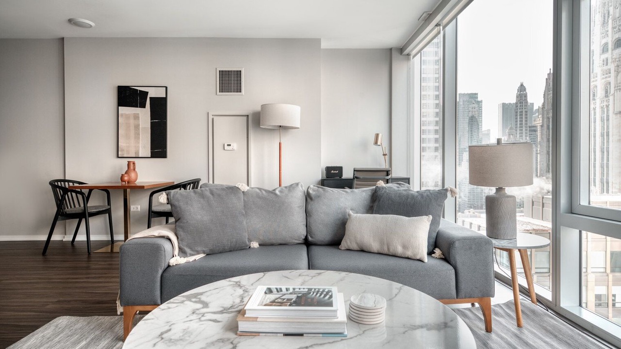 Photo of Livingroom in Streeterville