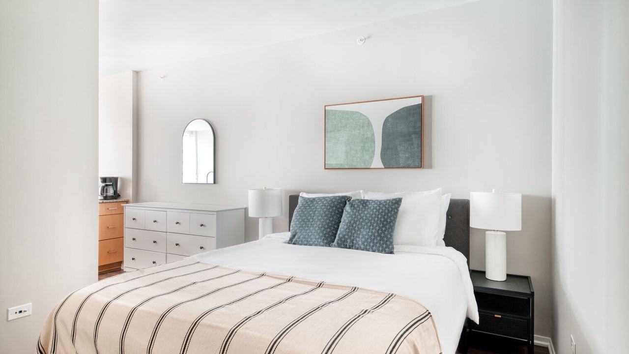 Photo of Bedroom in Streeterville