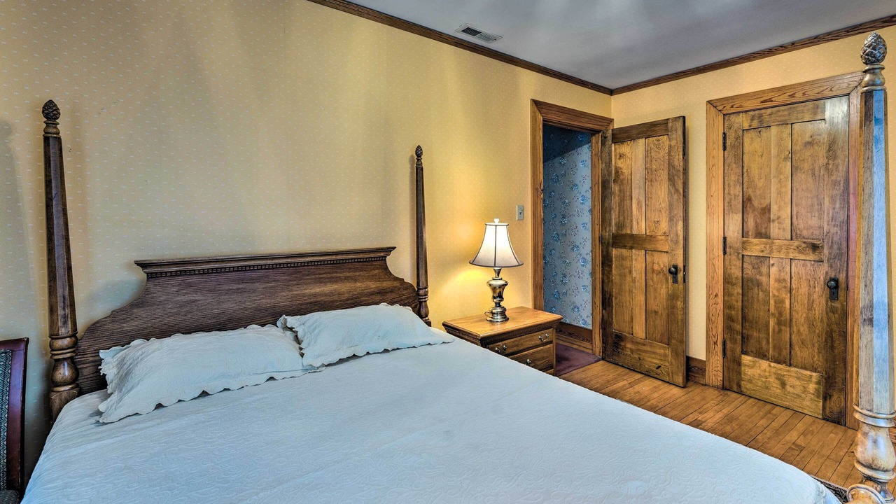 Photo of Bedroom in Belvidere