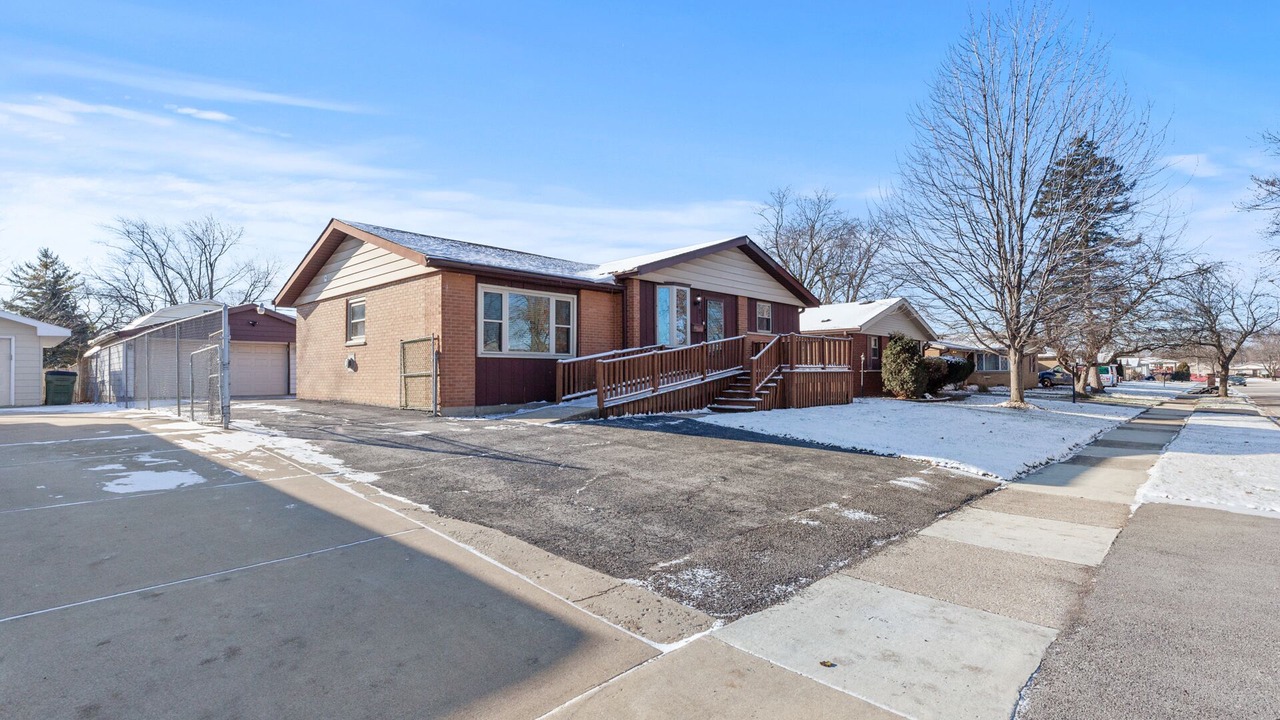 Photo of Outdoor in Oak Forest