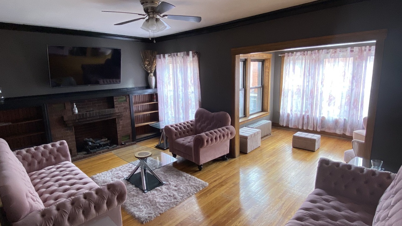 Photo of Livingroom in Grand Boulevard