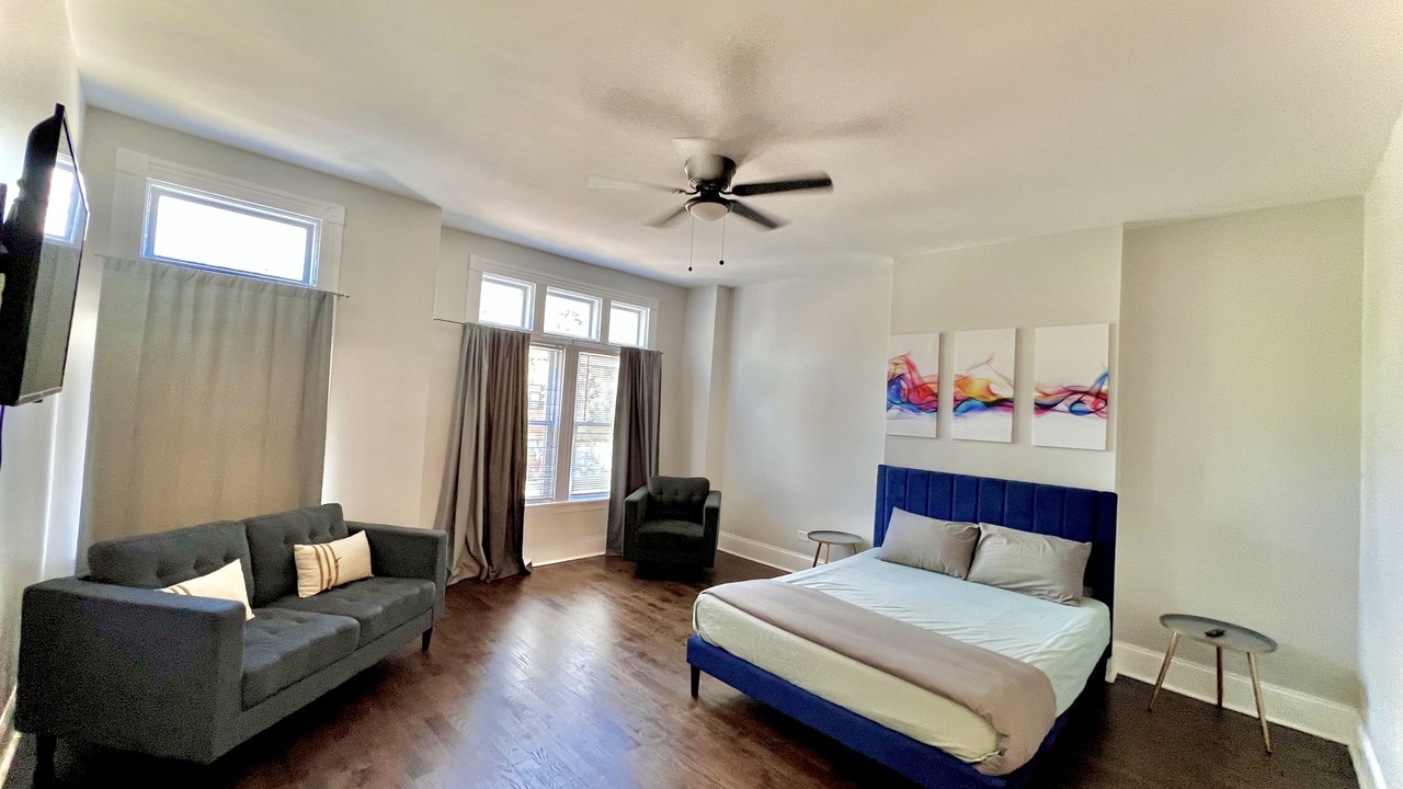 Photo of Bedroom in Grand Boulevard