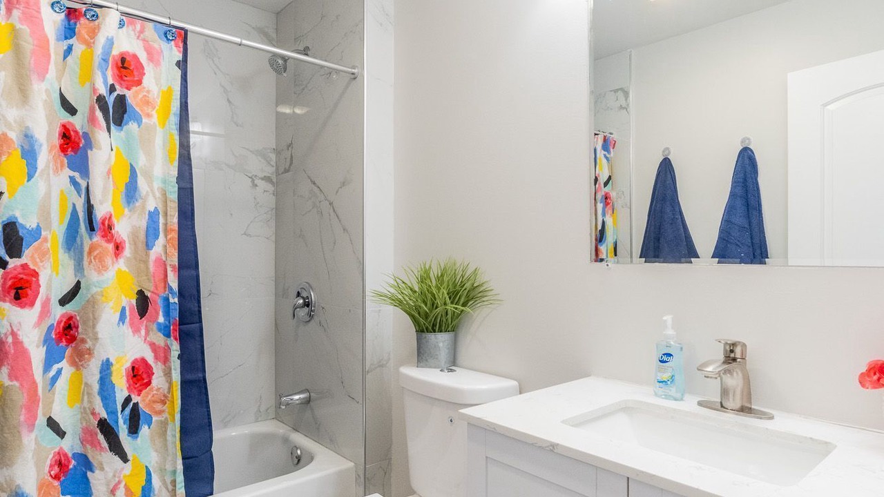 Photo of Bathroom in Grand Boulevard